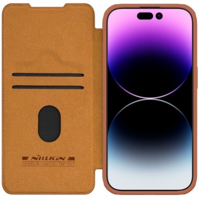 Prabangus „Nillkin“ Qin Pro serijos rudas odinis atverčiamas Apple iPhone 15 Pro dėklas | Priedai.lt
