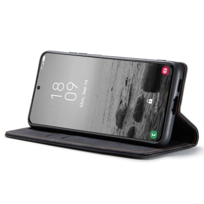 Samsung Galaxy S24 (SM-S921) CaseMe Retro Solid Flip Case Book - Black | Priedai.lt