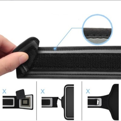 "First Pass" Smartphone Sports Case (Armband) - Black, Universal (XL+ Size) | Priedai.lt