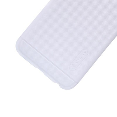 Nillkin Frosted Shield Apple iPhone 6 (6s) baltas plastikinis dėklas + apsauginė ekrano plėvelė / Priedai.lt