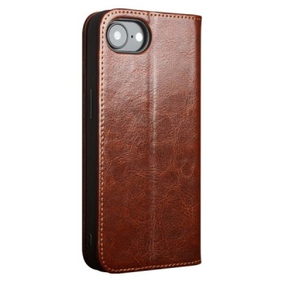"QIALINO" flip case cover - brown (iPhone 17e / 16e)