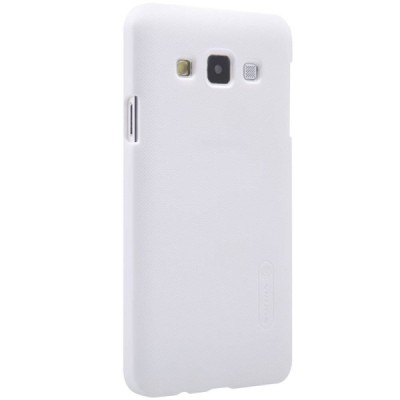 Samsung Galaxy A3 2015 (A300) Nillkin Frosted Shield baltas plastikinis dėklas + apsauginė ekrano plėvelė / Priedai.lt
