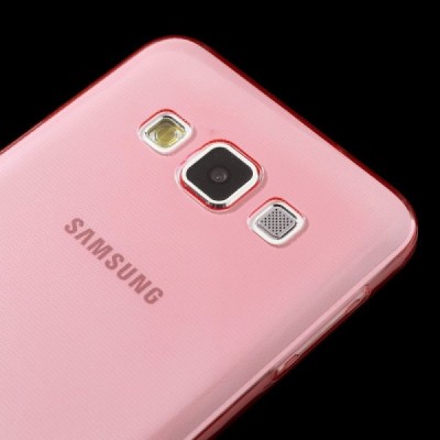 Samsung Galaxy A3 skaidrus (permatomas) kieto silikono TPU ploniausias pasaulyje raudonas dėklas / Priedai.lt