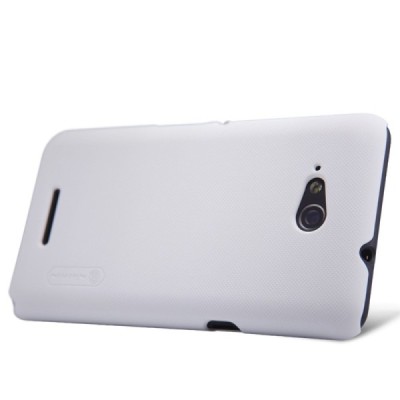 Sony Xperia E4g Nillkin Frosted Shield baltas plastikinis dėklas + apsauginė ekrano plėvelė / Priedai.lt