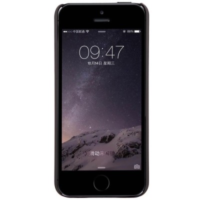 Rudas „Nillkin“ Frosted Shield serijos Apple iPhone SE (5, 5s) dėklas (dėkliukas) su apsaugine ekrano plėvele / Priedai.lt