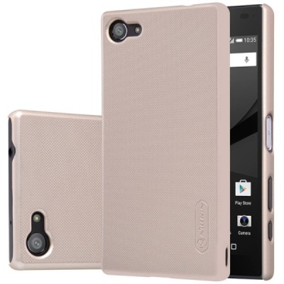 Nillkin Frosted Shield Sony Xperia Z5 Compact auksinis plastikinis dėklas + apsauginė ekrano plėvelė / Priedai.lt