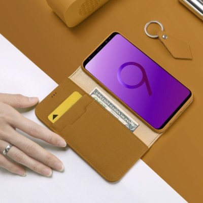 „Dux Ducis“ Wish serijos Samsung Galaxy S9 (G960) šviesiai rudas odinis atverčiamas dėklas / Priedai.lt