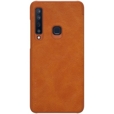 Prabangus „Nillkin“ Qin serijos rudas odinis atverčiamas Samsung Galaxy A9 2018 (A9 Star Pro) dėklas / Priedai.lt