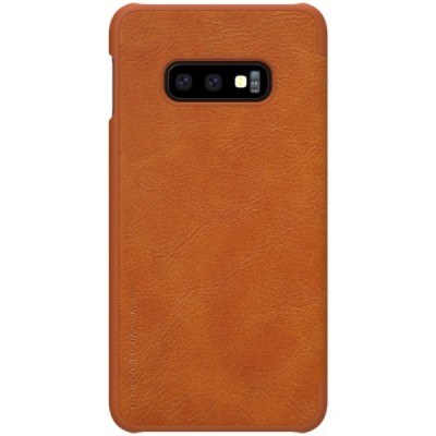 Prabangus „Nillkin“ Qin serijos rudas odinis atverčiamas Samsung Galaxy S10e (G970) dėklas / Priedai.lt