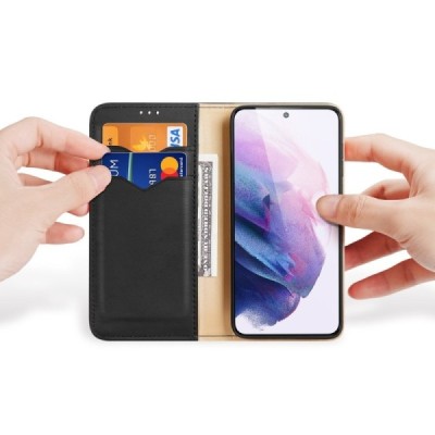 „Dux Ducis“ Hivo serijos Samsung Galaxy S22 5G (SM-S901X) juodas odinis atverčiamas dėklas | Priedai.lt