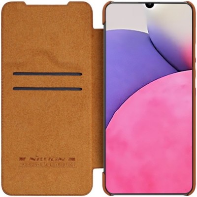 Prabangus „Nillkin“ Qin serijos rudas odinis atverčiamas Samsung Galaxy A33 5G (SM-A336E) dėklas | Priedai.lt