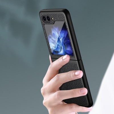Samsung Galaxy Flip5 5G (SM-F731B) Deluxe Leather juodas odinis dėklas - nugarėlė | Priedai.lt